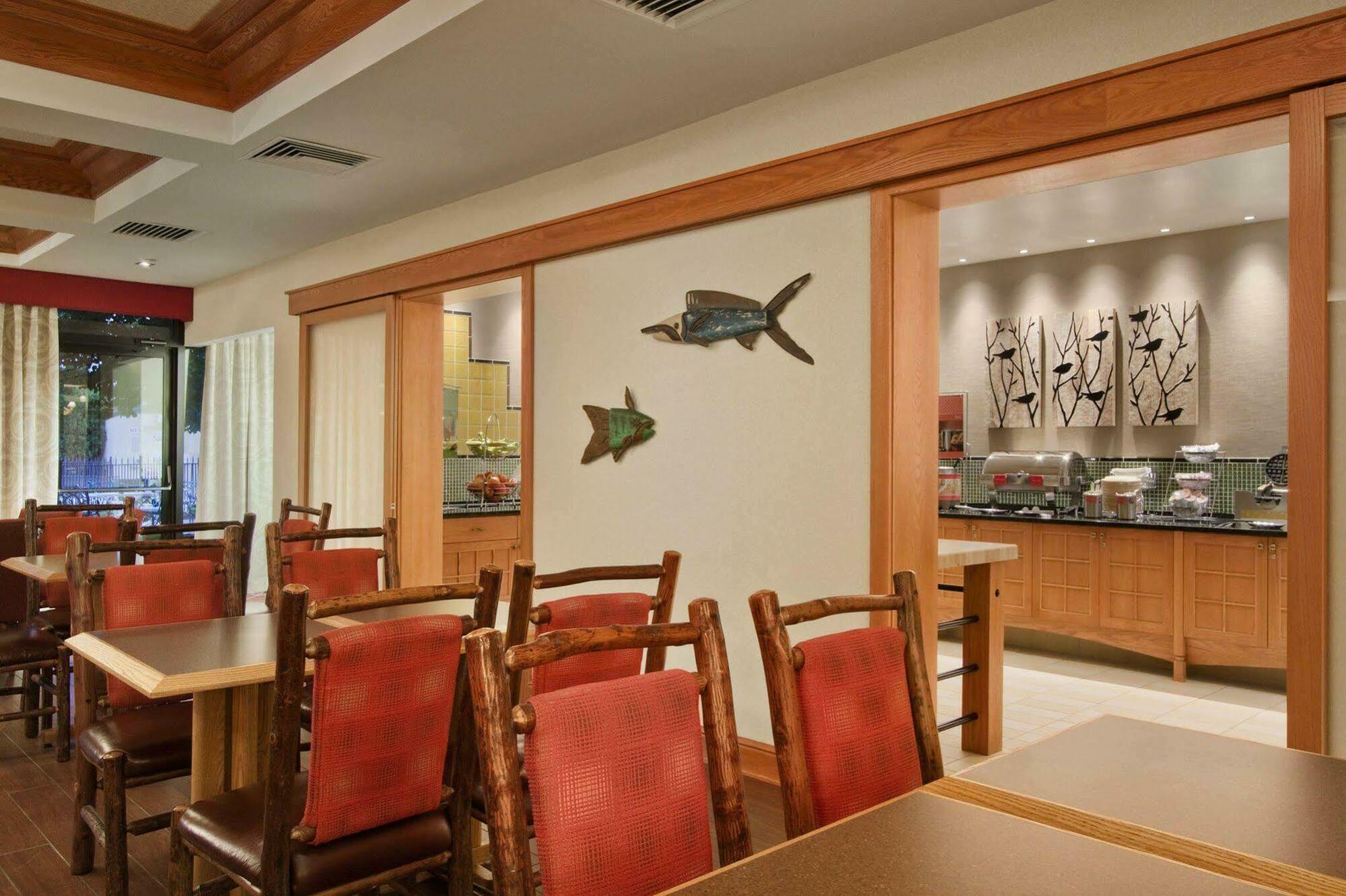 Hampton Inn Middletown Esterno foto