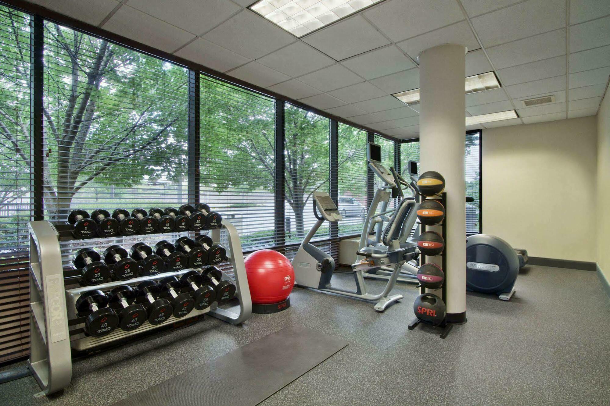 Hampton Inn Middletown Esterno foto